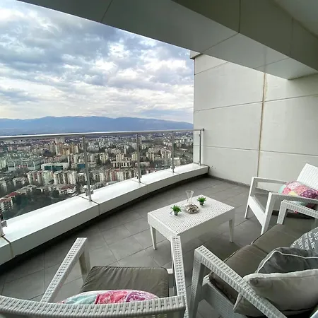 Sky 32nd Floor Apartmán